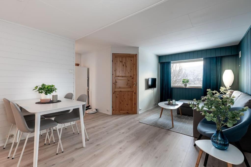 Modern Apartment In The Center Of The Island Tromsø Exteriör bild