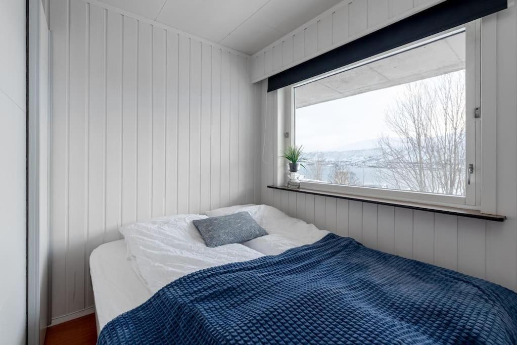 Modern Apartment In The Center Of The Island Tromsø Exteriör bild